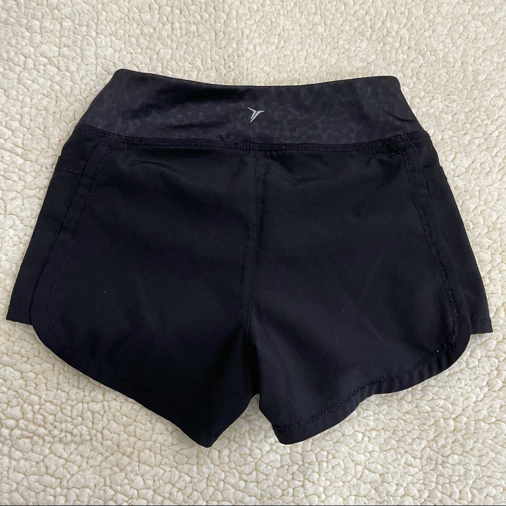 Old Navy Active Wear Dri-Fit Black Shorts
Size 4 / 5 XS 
Pocket on both sides - Picture 4 of 7